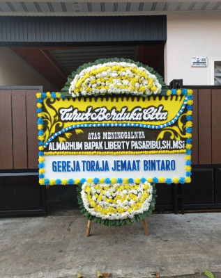 Papan Bunga Duka di Batu Putuk